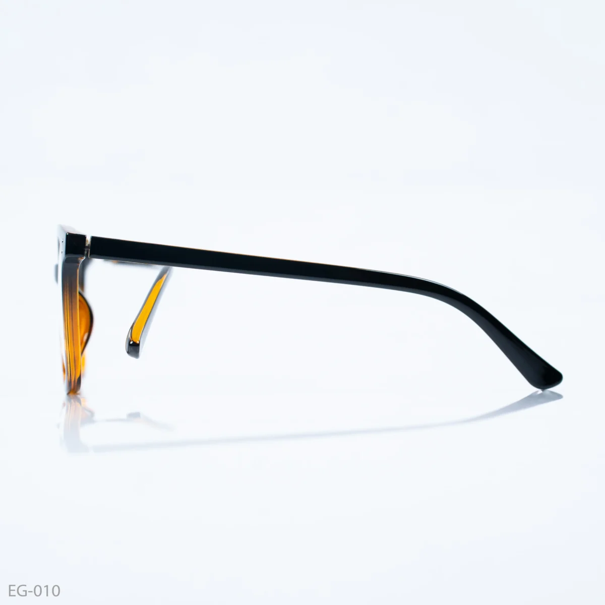 EG-010 - Vintage-Inspired Brown Speckled Tortoiseshell Wayfarer Eyeglasses