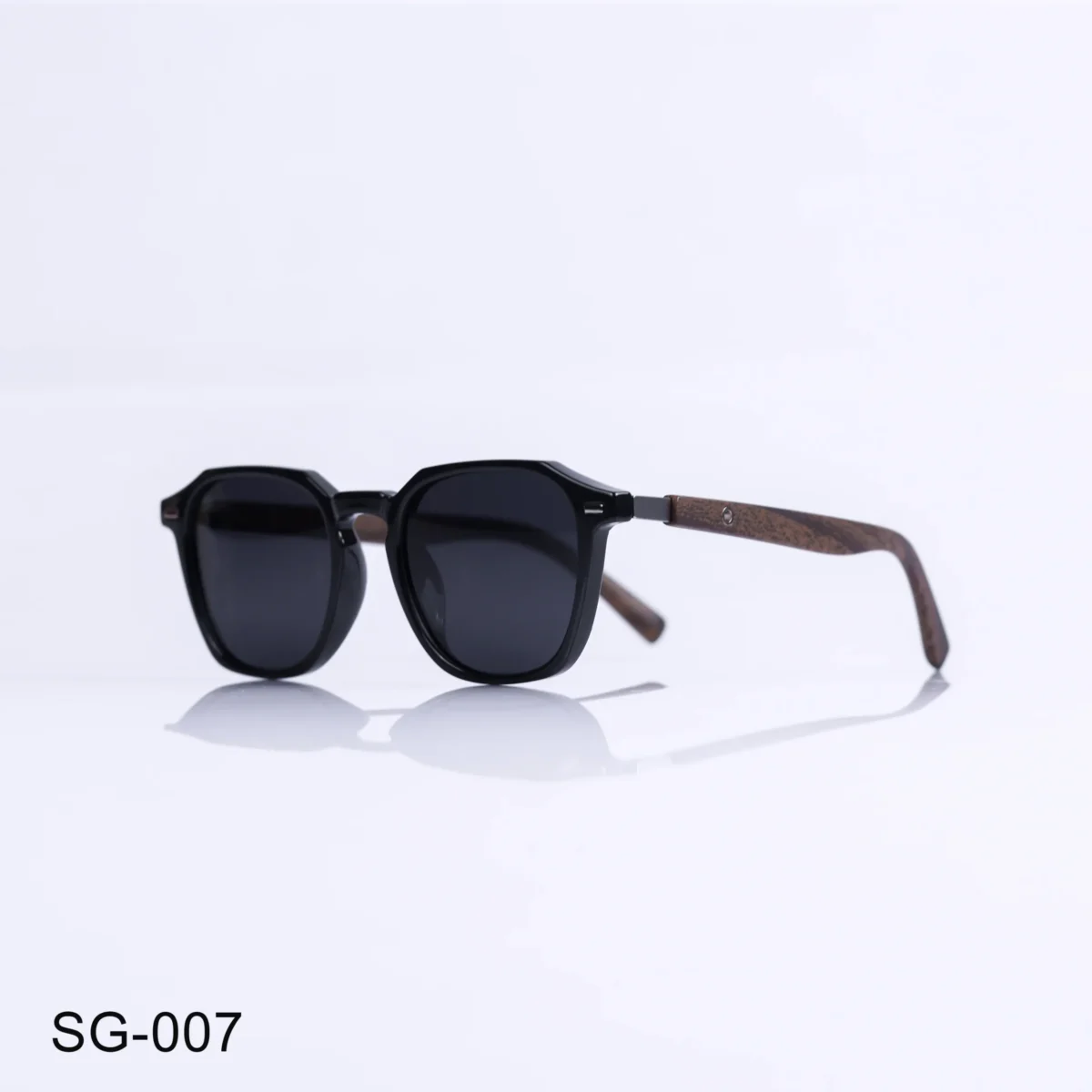 SG-007 - Retro Look Black Sunglasses with Wooden Temples