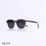 SG-010 - Retro Look Glossy Transparent Brown Sunglasses with Wooden Temples
