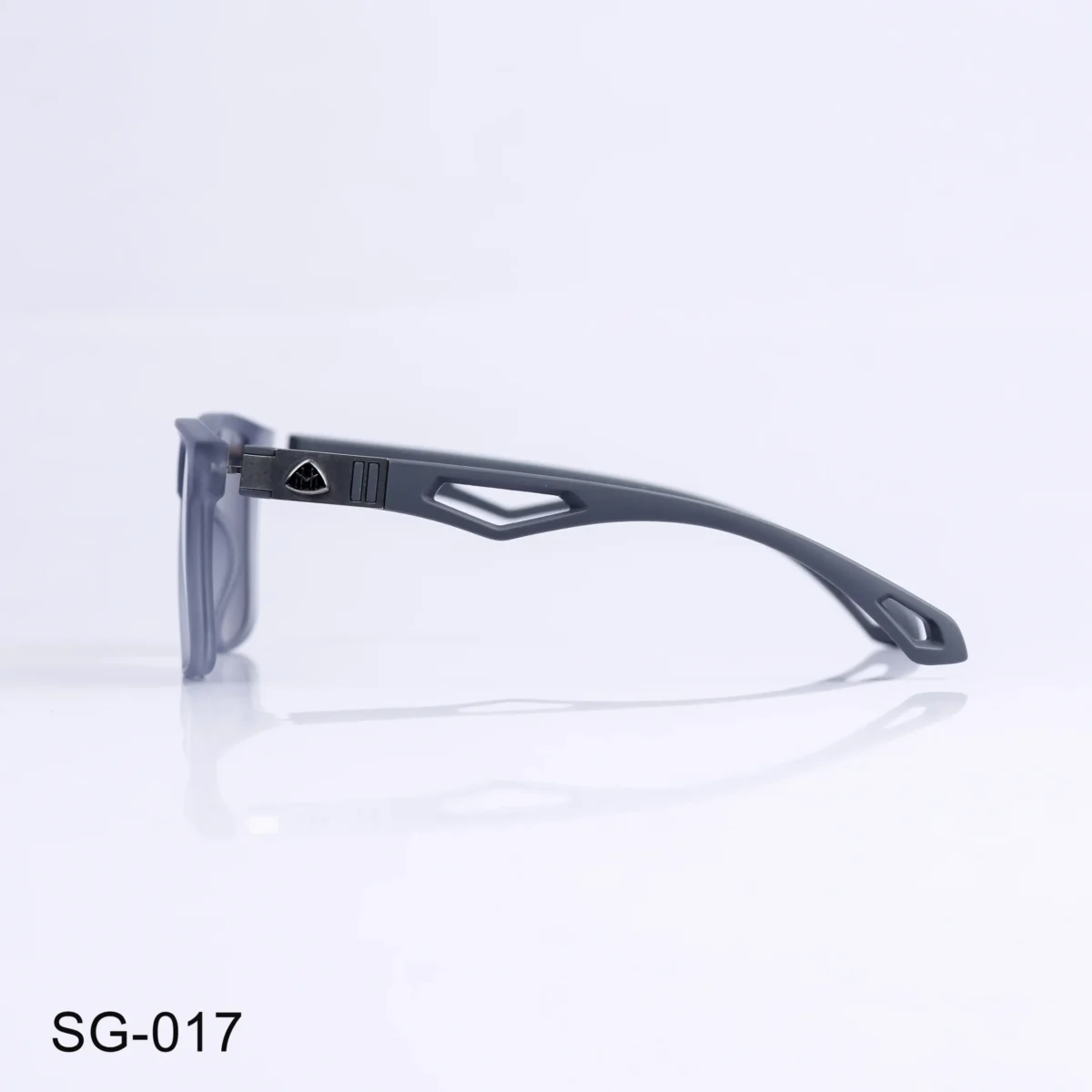 SG-017 - Bold Rectangle Sunglasses Gray Frame with Stylish Metal Detailing