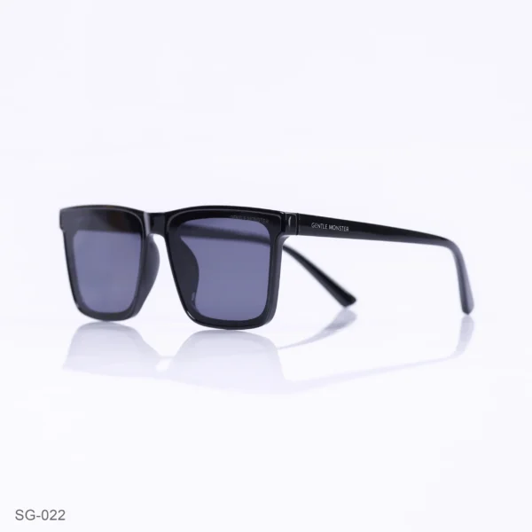 SG-022 - Classic Glossy Black Retro Square Sunglasses