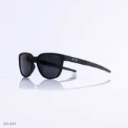 SG-031 - Stylish Matte Black Frame Wayfarer Sunglasses with Black Temples