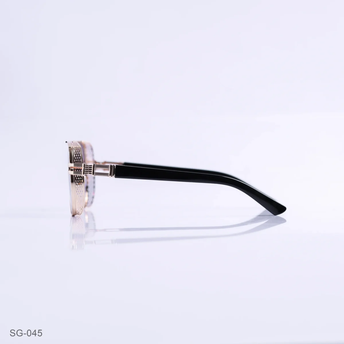 SG-045 - Stylish Gradient Lens Premium Classic Gold Frame Aviators