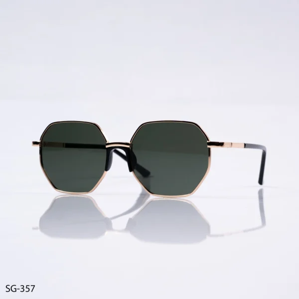 SG-357 – Traditional Geometric Full Rim Golden Polarized Sunglasses
